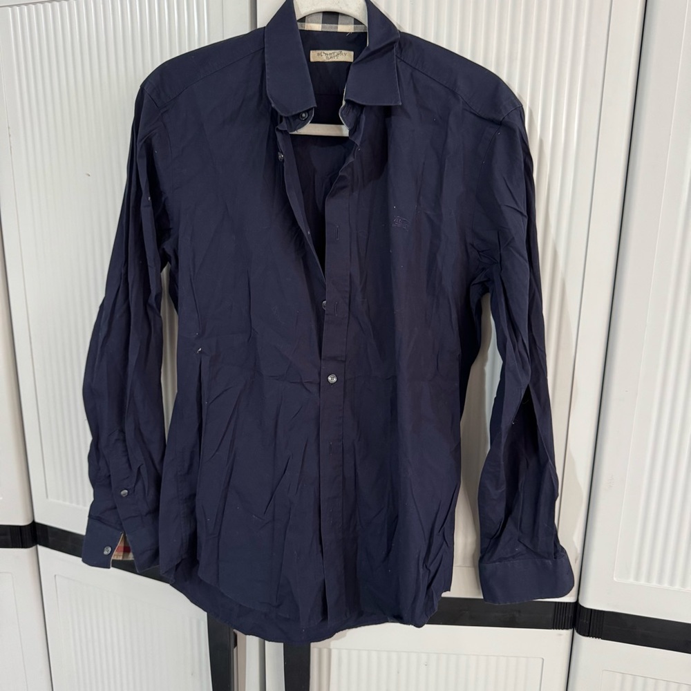 Burberry Men's navy Blue Shirt size small